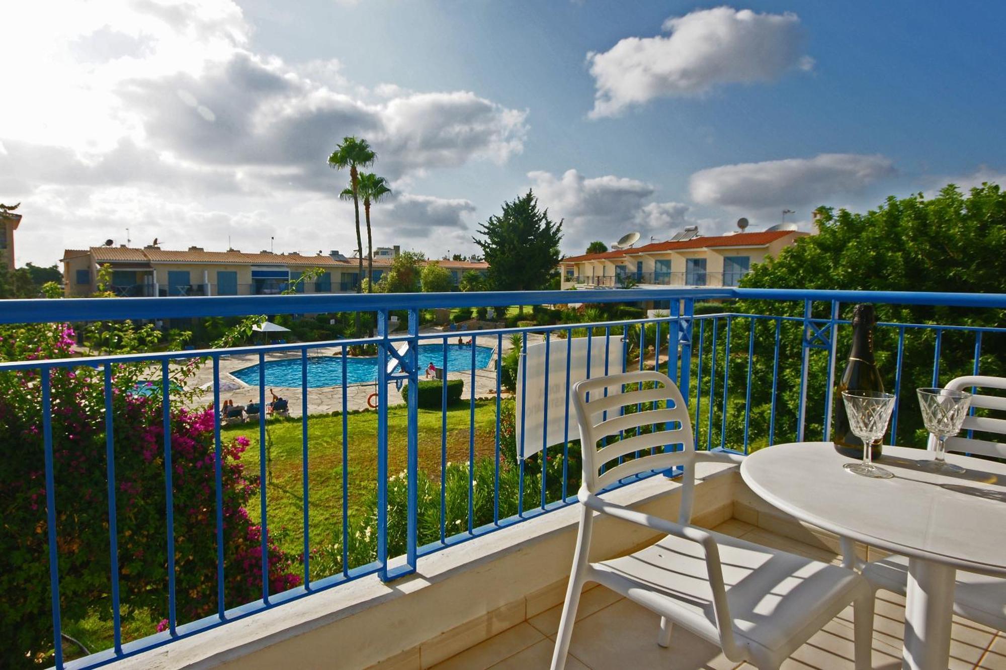 Resitour Paradise Gardens Пафос Экстерьер фото
