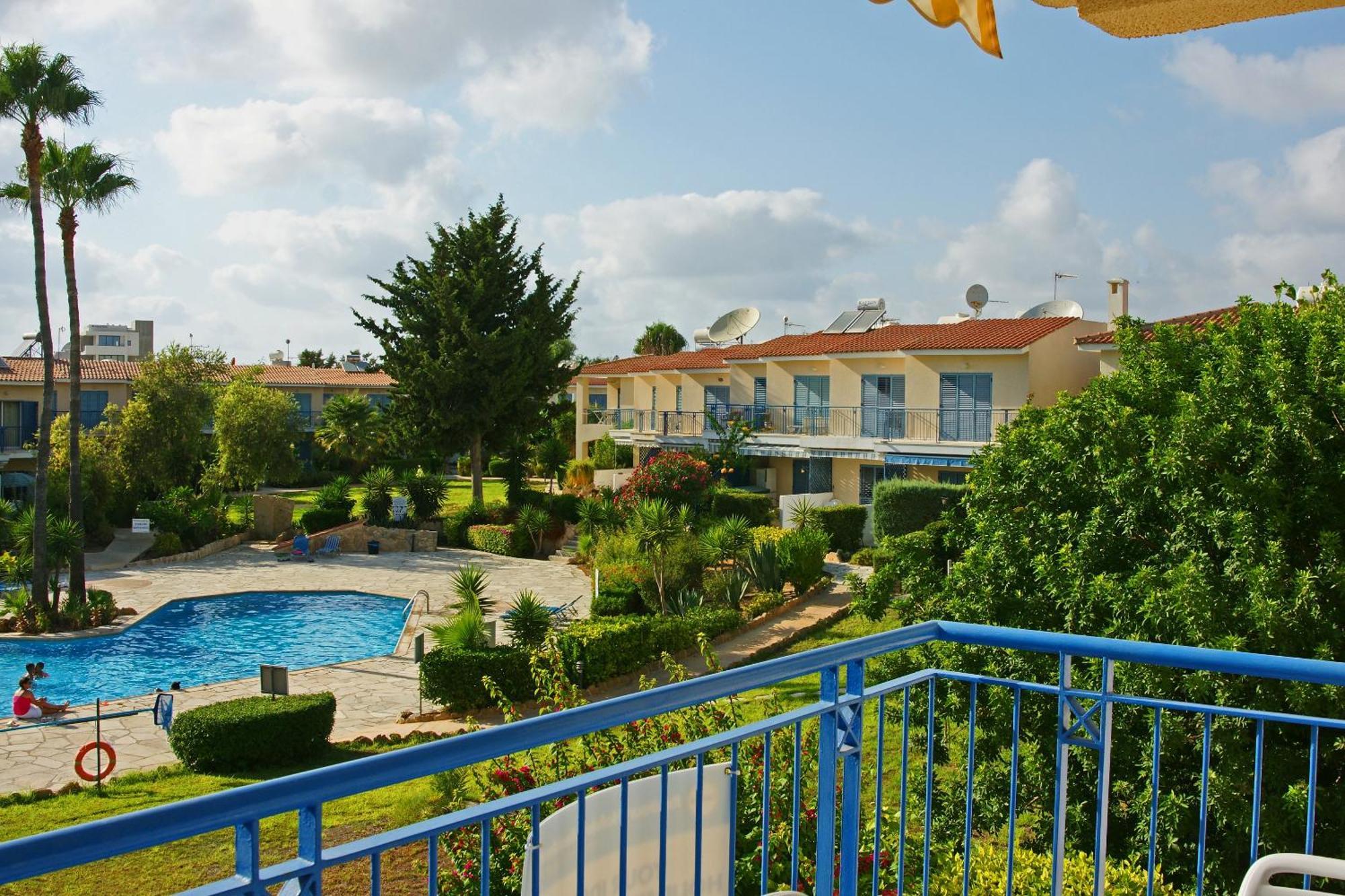 Resitour Paradise Gardens Пафос Экстерьер фото
