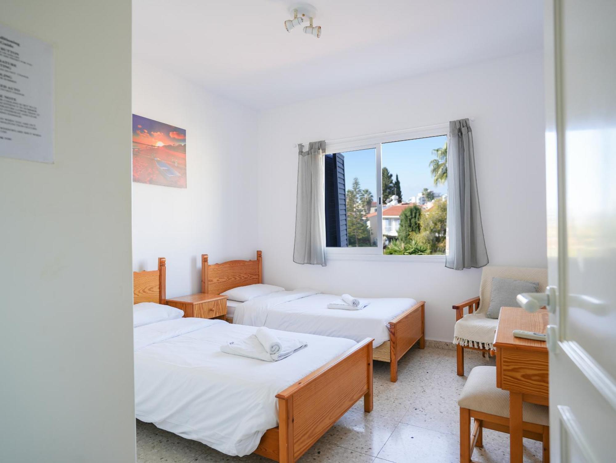 Resitour Paradise Gardens Пафос Экстерьер фото